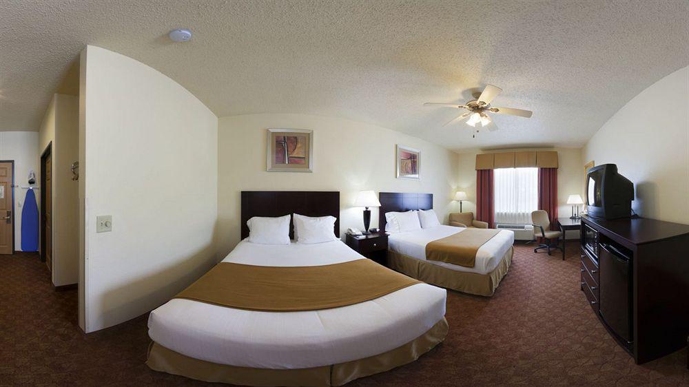 Holiday Inn Express Hotel & Suites Mount Pleasant By Ihg Eksteriør billede