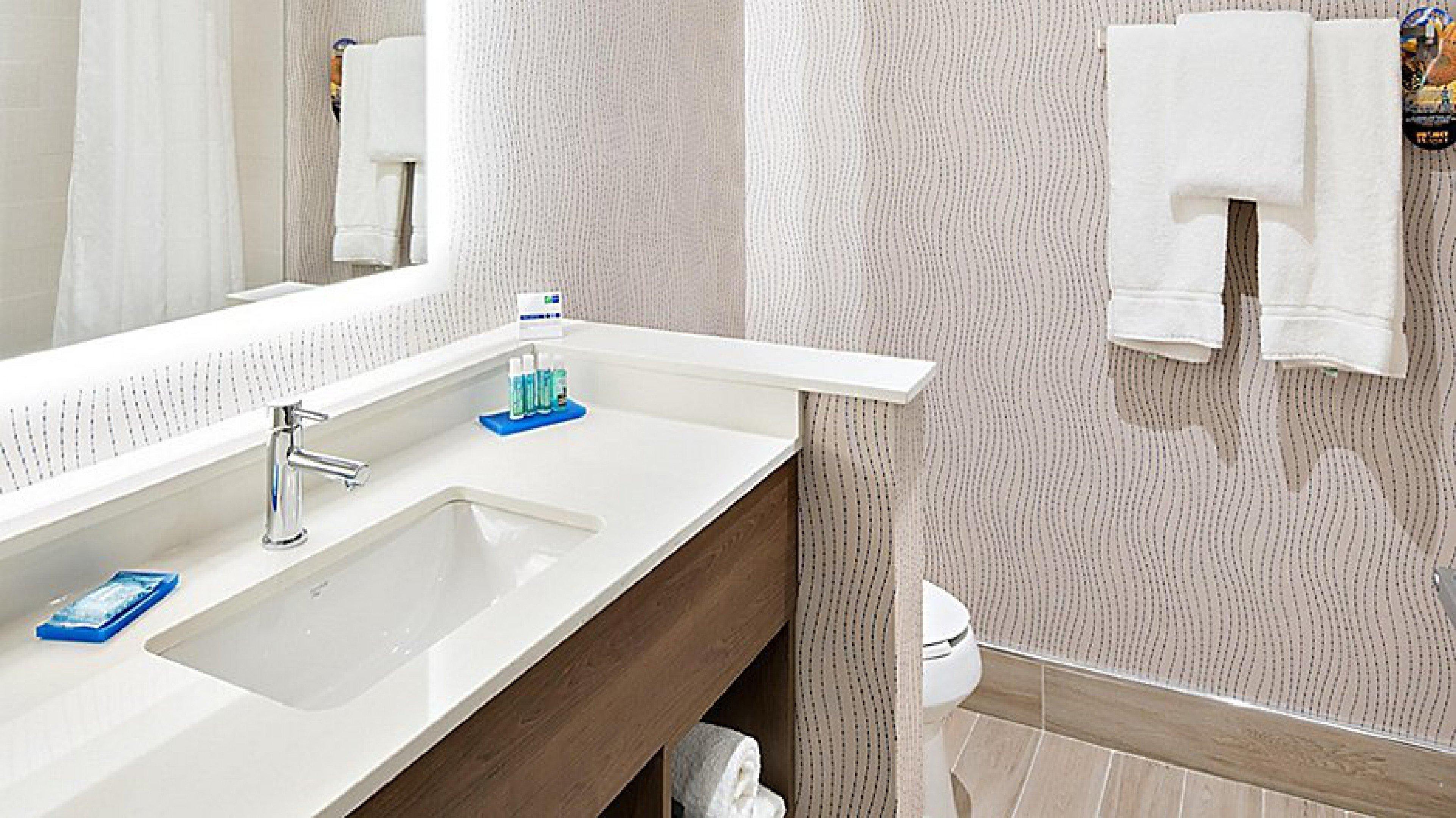 Holiday Inn Express Hotel & Suites Mount Pleasant By Ihg Eksteriør billede