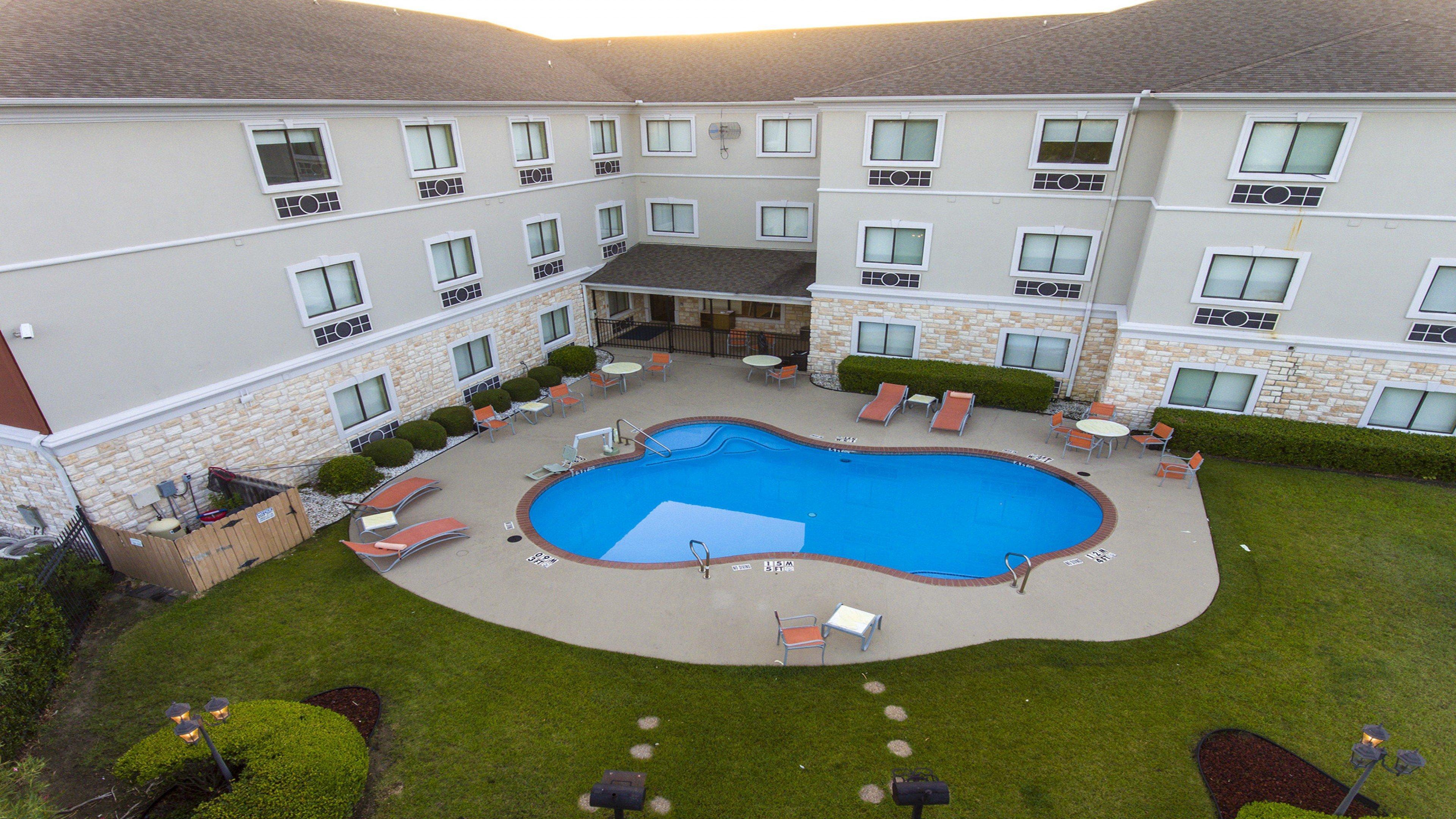 Holiday Inn Express Hotel & Suites Mount Pleasant By Ihg Eksteriør billede